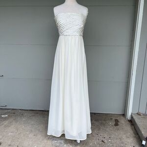 Calvin Klein Silk Strapless Maxi Dress Size 8 Bridal Wedding Gown Formal White